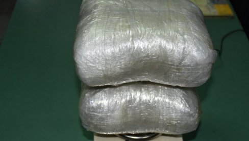 KOKAIN DRŽAO U FRIŽIDERU, A KANABIS U PODRUMU: Optužnica za prodaju narkotika KOKAIN DRŽAO U FRIŽIDERU, A KANABIS U PODRUMU: Optužnica za prodaju narkotika
