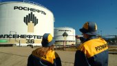 РУСИЈА ОДОЛЕЛА СВИМ САНКЦИЈАМА: Упркос проблемима производња нафте готово удвостручена РУСИЈА ОДОЛЕЛА СВИМ САНКЦИЈАМА: Упркос проблемима производња нафте готово удвостручена