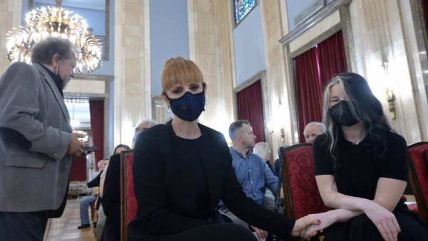 СВЕТОЗАР ЦВЕТКОВИЋ ОДРЖАО ГОВОР: Комеморација поводом смрти Корнелија Ковача одржана у Скупштини града Београда (ФОТО) СВЕТОЗАР ЦВЕТКОВИЋ ОДРЖАО ГОВОР: Комеморација поводом смрти Корнелија Ковача одржана у Скупштини града Београда (ФОТО)