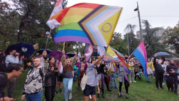 АНА БРНАБИЋ ОТКРИЛА ГДЕ ЈЕ БИЛА ТОКОМ ЕВРОПРАЈДА: Ја сам прво премијерка Србије АНА БРНАБИЋ ОТКРИЛА ГДЕ ЈЕ БИЛА ТОКОМ ЕВРОПРАЈДА: Ја сам прво премијерка Србије