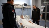 ПОКАЗАЛИ ДА СЕ НЕ ПЛАШЕ НИ ХУЛИГАНА НИ ПРИТИСАКА: Ово су повређени полицајци (ФОТО) ПОКАЗАЛИ ДА СЕ НЕ ПЛАШЕ НИ ХУЛИГАНА НИ ПРИТИСАКА: Ово су повређени полицајци (ФОТО)