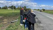 VATROGASCI SU SEKLI SLEPLJENE AUTOMOBILE: Detalji teške nesreće - dva muškarca izgubila život na izlazu iz Zrenjanina (FOTO)