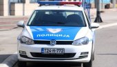 ПОГИНУО ВОЗАЧ ИЗ НОВОГ ГРАДА: Возио пребрзо и слетео са пута ПОГИНУО ВОЗАЧ ИЗ НОВОГ ГРАДА: Возио пребрзо и слетео са пута