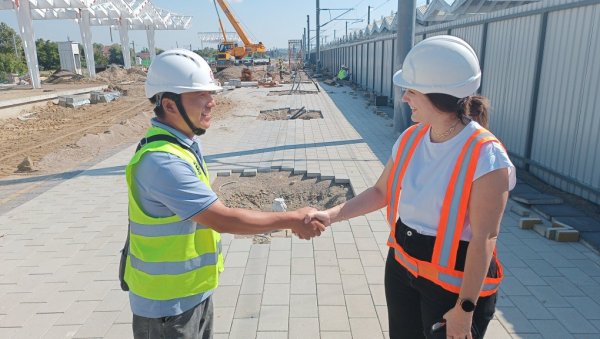 ПОВРАТАК У БУДУЋНОСТ 200 НА САТ: Новости са кинеским и српским грађевинарима брзе пруге на релацији Нови Сад-Суботица (ФОТО/ВИДЕО) ПОВРАТАК У БУДУЋНОСТ 200 НА САТ: Новости са кинеским и српским грађевинарима брзе пруге на релацији Нови Сад-Суботица (ФОТО/ВИДЕО)