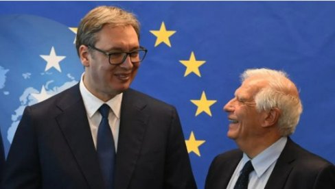 BORELJ JE BIO ŠOKIRAN Vučić o Kurtijevim lažima o ukidanju dinara: Neće da izvrće Srbima džepove na ulici, ali ne da da pare uđu BORELJ JE BIO ŠOKIRAN Vučić o Kurtijevim lažima o ukidanju dinara: Neće da izvrće Srbima džepove na ulici, ali ne da da pare uđu