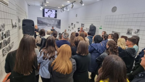 ОТВОРЕНИ ДАНИ ДАНИЛА ЛАЗОВИЋА: У Прибоју почела манифестација посвећена великом глумцу (ФОТО) ОТВОРЕНИ ДАНИ ДАНИЛА ЛАЗОВИЋА: У Прибоју почела манифестација посвећена великом глумцу (ФОТО)