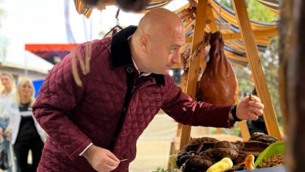 Светозар Милетић домаћин фестивала Лемешки кулен Светозар Милетић домаћин фестивала Лемешки кулен