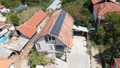PIONIRI U KORIŠĆENJU ENERGIJE SUNCA: Prve tri mini solarne elektrane puštene u sistem PIONIRI U KORIŠĆENJU ENERGIJE SUNCA: Prve tri mini solarne elektrane puštene u sistem