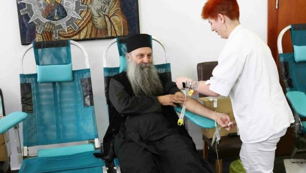 ЧИН ХУМАНОСТИ И ДОБАР ПРИМЕР ЗА СВЕ: Патријарх Порфирије дао крв (ФОТО) ЧИН ХУМАНОСТИ И ДОБАР ПРИМЕР ЗА СВЕ: Патријарх Порфирије дао крв (ФОТО)