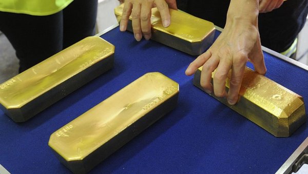 ИСТОРИЈСКИ МАКСИМУМ: Цена злата премашила 3.500 долара за унцу ИСТОРИЈСКИ МАКСИМУМ: Цена злата премашила 3.500 долара за унцу