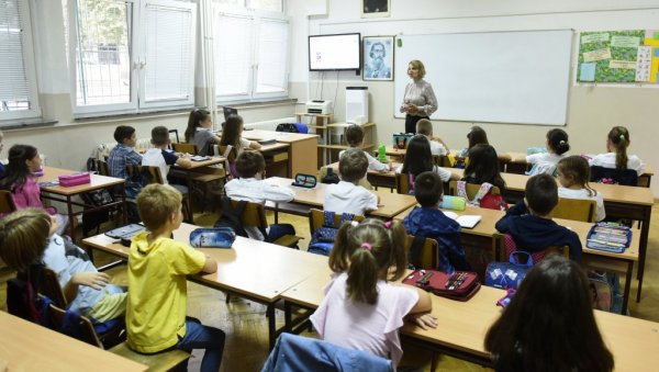 НА ЕКСКУРЗИЈУ УСКОРО И У ЈАСЕНОВАЦ? Министарство просвете шаље школама упутство за путовања ученика НА ЕКСКУРЗИЈУ УСКОРО И У ЈАСЕНОВАЦ? Министарство просвете шаље школама упутство за путовања ученика