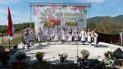 TRADICIONALNO U VRANJSKOM KRAJU:,,Miholjski susreti sela“ ove godine u Tibuždu TRADICIONALNO U VRANJSKOM KRAJU:,,Miholjski susreti sela“ ove godine u Tibuždu