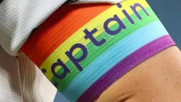 ГЕЈ ЛОБИ ЗАМЕРА СРБИЈИ: Пиксијеви орлови им одржали час фудбала, а Норвежани уместо у своје - гледају у туђе двориште ГЕЈ ЛОБИ ЗАМЕРА СРБИЈИ: Пиксијеви орлови им одржали час фудбала, а Норвежани уместо у своје - гледају у туђе двориште