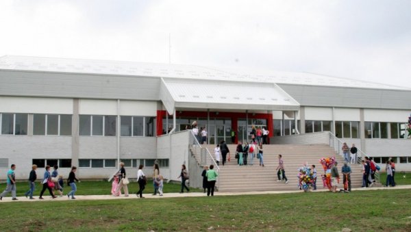 ТУРНИР У ЧАСТ ЧУВЕНОГ ПИСЦА: Почетком октобра меморијално такмичење у одбојци ТУРНИР У ЧАСТ ЧУВЕНОГ ПИСЦА: Почетком октобра меморијално такмичење у одбојци