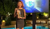 БРАВО АНГЕЛИНА: Српска атлетичарка најбоља млада спортисткиња Европе (ФОТО) БРАВО АНГЕЛИНА: Српска атлетичарка најбоља млада спортисткиња Европе (ФОТО)