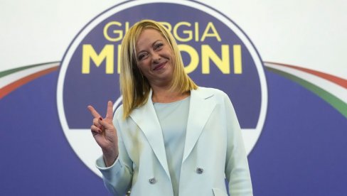ŠIROKA RUKA ĐORĐE MELONI: Premijerka platila račun Italijanima koji su pobegli iz restorana u Albaniji ŠIROKA RUKA ĐORĐE MELONI: Premijerka platila račun Italijanima koji su pobegli iz restorana u Albaniji