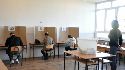 SRPSKA SPREMA SVOJ IZBORNI ZAKON: Skeneri i video-nadzor biće deo izbornog procesa u RS SRPSKA SPREMA SVOJ IZBORNI ZAKON: Skeneri i video-nadzor biće deo izbornog procesa u RS
