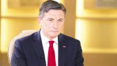 ШПИЈУНКА: Од бебе, до петогодишње девојчице - Борут Пахор се сликао са Софијом (ФОТО) ШПИЈУНКА: Од бебе, до петогодишње девојчице - Борут Пахор се сликао са Софијом (ФОТО)
