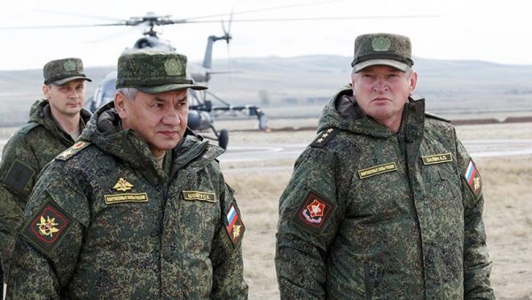 КРАСНИЈ ЛИМАН МЕЂУ ДВЕ ВАТРЕ: Украјинске снаге направиле продор и окупирале значајан железнички чвор у Доњецку КРАСНИЈ ЛИМАН МЕЂУ ДВЕ ВАТРЕ: Украјинске снаге направиле продор и окупирале значајан железнички чвор у Доњецку