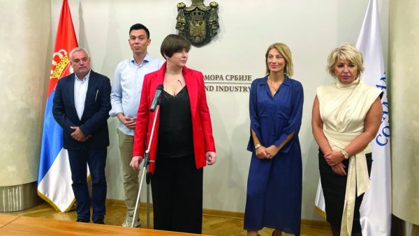 ВИШЕ НАШЕ МУЗИКЕ НА РАДИЈУ И ТВ: Препознати и подржати домаће музичко стваралаштво ВИШЕ НАШЕ МУЗИКЕ НА РАДИЈУ И ТВ: Препознати и подржати домаће музичко стваралаштво
