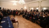 ПРЕДСТАВЉЕНА САБРАНА ДЕЛА МИЛОРАДА ЕКМЕЧИЋА Вучић: Ове књиге треба да буду у лектири (ФОТО/ВИДЕО) ПРЕДСТАВЉЕНА САБРАНА ДЕЛА МИЛОРАДА ЕКМЕЧИЋА Вучић: Ове књиге треба да буду у лектири (ФОТО/ВИДЕО)