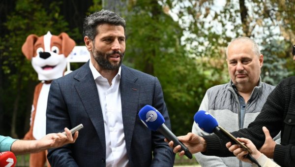 ШАПИЋ: Опремљен простор за кућне љубимце постаће стандард у градским парковима (ФОТО) ШАПИЋ: Опремљен простор за кућне љубимце постаће стандард у градским парковима (ФОТО)