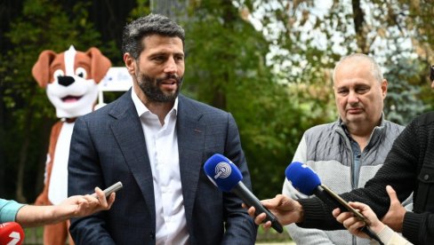 ŠAPIĆ: Opremljen prostor za kućne ljubimce postaće standard u gradskim parkovima (FOTO) ŠAPIĆ: Opremljen prostor za kućne ljubimce postaće standard u gradskim parkovima (FOTO)