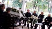 САХРАЊЕН ДЕЧАК (2) ИЗ БАЧКОГ ПЕТРОВЦА: Сина на вечни починак испратили отац и мајка САХРАЊЕН ДЕЧАК (2) ИЗ БАЧКОГ ПЕТРОВЦА: Сина на вечни починак испратили отац и мајка