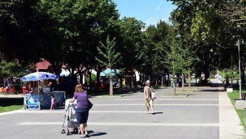 RADNICI I U BLOKU 70: Na šetalištu Lazaro Kardenas u Novom Beogradu ponovo će se čuti mašine