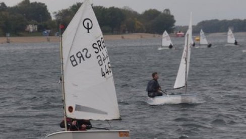 TROFEJ BEOGRADA U JEDRENJU: Takmičenje za vikend na Adi Ciganliji TROFEJ BEOGRADA U JEDRENJU: Takmičenje za vikend na Adi Ciganliji