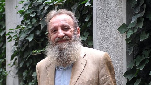 ŠPIJUNKA: Predrag Marković u šetnju sa ćerkom Joanom vodi i - četvoronožno društvo (FOTO) ŠPIJUNKA: Predrag Marković u šetnju sa ćerkom Joanom vodi i - četvoronožno društvo (FOTO)