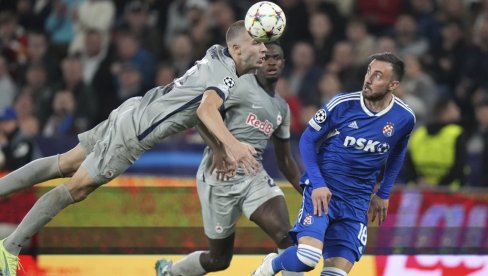 MILIONI, MILIONI! Evo koliko Strahinja Pavlović može da očekuje od evropskog giganta, a koliko njegov sadašnji klub MILIONI, MILIONI! Evo koliko Strahinja Pavlović može da očekuje od evropskog giganta, a koliko njegov sadašnji klub