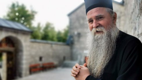 TUŽILI GA ZA ŠIRENJE MRŽNJE: Odbačena krivična prijava protiv mitropolita Joanikija