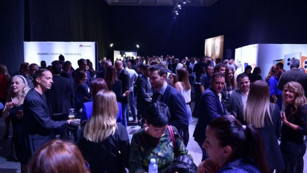 Huawei незаборавним догађајем представио нове уређаје и иновације у свом пословању Huawei незаборавним догађајем представио нове уређаје и иновације у свом пословању