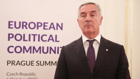 CRNA GORA PROMOTER EVROPSKIH VREDNOSTI: Razgovori Mila Đukanovića u Pragu, tema bila i vojna operacija u Ukrajini CRNA GORA PROMOTER EVROPSKIH VREDNOSTI: Razgovori Mila Đukanovića u Pragu, tema bila i vojna operacija u Ukrajini