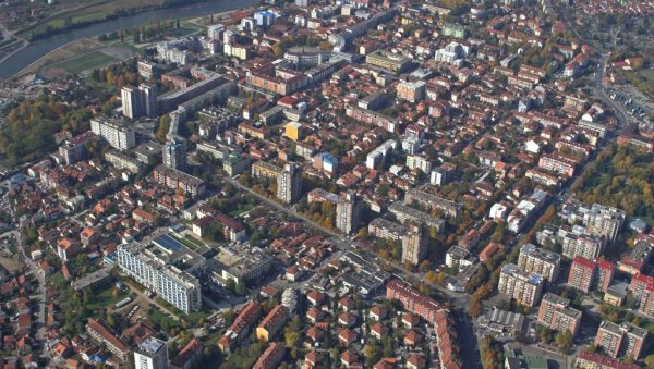 16 САТИ ТЕРОРА У КРАЉЕВУ: Блокадери малтретирају народ, блокирали четири раскрснице 16 САТИ ТЕРОРА У КРАЉЕВУ: Блокадери малтретирају народ, блокирали четири раскрснице