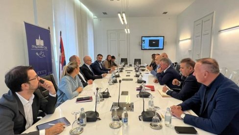 ISKRENO BIH VOLEO DA FK VOJVODINA... Gradonačelnik Novog Sada Miloš Vučević sastao se sa čelnicima Voše važnim povodom ISKRENO BIH VOLEO DA FK VOJVODINA... Gradonačelnik Novog Sada Miloš Vučević sastao se sa čelnicima Voše važnim povodom