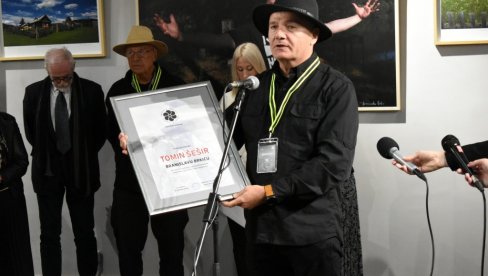 „ТОМИН ШЕШИР“ ЗА БРАНИСЛАВА БРКИЋА: Самит фотографа са простора бивше Југославије „ТОМИН ШЕШИР“ ЗА БРАНИСЛАВА БРКИЋА: Самит фотографа са простора бивше Југославије