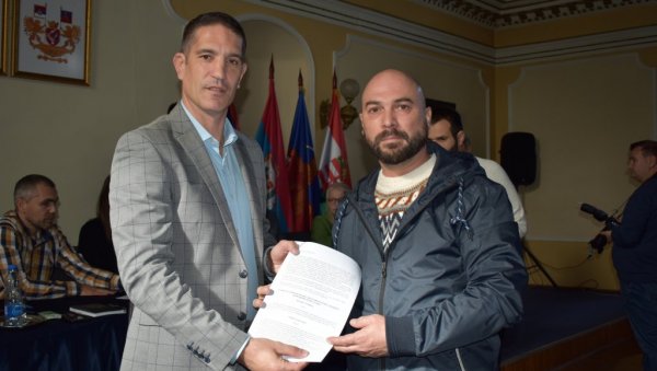 ШТЕДЊА У ЈОШ 75 ДОМАЋИНСТАВА: Локална самоуправа у Кикинди потписала нове уговоре о унапређивању енергетске ефикасности ШТЕДЊА У ЈОШ 75 ДОМАЋИНСТАВА: Локална самоуправа у Кикинди потписала нове уговоре о унапређивању енергетске ефикасности