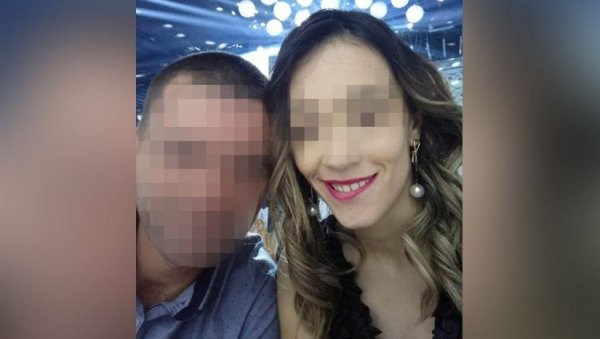 ОВО ЈЕ ЈЕЛЕНА (27) КОЈА ЈЕ СА ТРОЈЕ ДЕЦЕ СЛЕТЕЛА У ПРОВАЛИЈУ: Мајка погинула, једно дете пронађено, за двоје малишана се и даље трага (ФОТО) ОВО ЈЕ ЈЕЛЕНА (27) КОЈА ЈЕ СА ТРОЈЕ ДЕЦЕ СЛЕТЕЛА У ПРОВАЛИЈУ: Мајка погинула, једно дете пронађено, за двоје малишана се и даље трага (ФОТО)