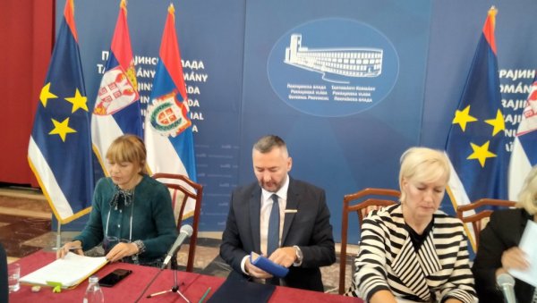 ПРЕДЛОЖИЋЕ СЕ СМЕНА ДИРЕКТОРКЕ: Шта се дешава након убиства мале Петре у Вршцу ПРЕДЛОЖИЋЕ СЕ СМЕНА ДИРЕКТОРКЕ: Шта се дешава након убиства мале Петре у Вршцу