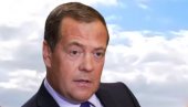МЕДВЕДЕВ УПОЗОРАВА: То би могло испровоцирати почетак нуклеарног рата МЕДВЕДЕВ УПОЗОРАВА: То би могло испровоцирати почетак нуклеарног рата