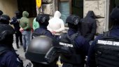 ОВО СУ УХАПШЕНИ ХУЛИГАНИ: Напали припаднике Интервентне јединице током Европрајда ОВО СУ УХАПШЕНИ ХУЛИГАНИ: Напали припаднике Интервентне јединице током Европрајда
