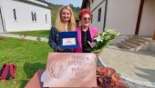 БЕЛИ ДОДЕЉЕН ГАРОЊИ: Књижевна свечаност у порти манастира у Ћелијама БЕЛИ ДОДЕЉЕН ГАРОЊИ: Књижевна свечаност у порти манастира у Ћелијама