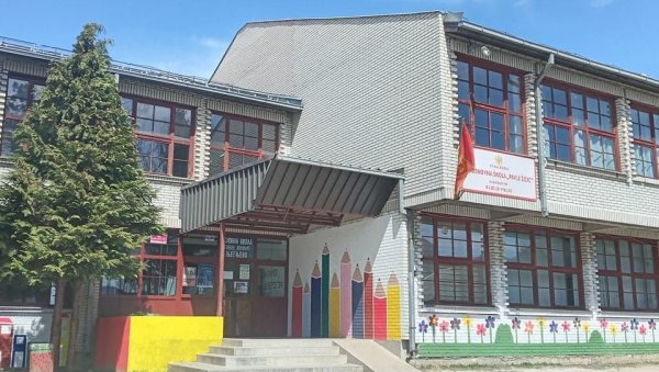 УЧЕНИК ТРИ ПУТА ПОВРЕЂЕН? Различите верзије збивања у Основној школи Павле Жижић надомак Бијелог Поља УЧЕНИК ТРИ ПУТА ПОВРЕЂЕН? Различите верзије збивања у Основној школи Павле Жижић надомак Бијелог Поља