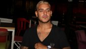 DRAMA NA AERODROMU U BEOGRADU: Darko Lazić besneo - reagovala policija DRAMA NA AERODROMU U BEOGRADU: Darko Lazić besneo - reagovala policija