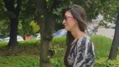 ИЗГЛЕДАМ ЛИ ВАМ ПРЕБИЈЕНО? Чедина жена стигла у полицију (ВИДЕО) ИЗГЛЕДАМ ЛИ ВАМ ПРЕБИЈЕНО? Чедина жена стигла у полицију (ВИДЕО)