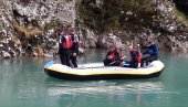 ПРОНАЂЕНО ТЕЛО ДЕЧАКА (2) У ТАРИ: Сплавари га нашли после 8 дана потраге ПРОНАЂЕНО ТЕЛО ДЕЧАКА (2) У ТАРИ: Сплавари га нашли после 8 дана потраге