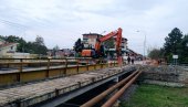 РУШЕЊЕ СТАРОГ МОСТА: Наставак пројекта заштите Параћина од плављења Црнице РУШЕЊЕ СТАРОГ МОСТА: Наставак пројекта заштите Параћина од плављења Црнице