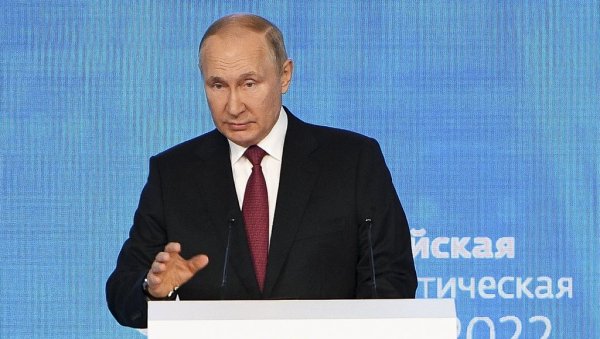 ПУТИН: КО ОГРАНИЧИ ЦЕНУ НАФТЕ НЕЋЕ ДОБИЈАТИ РУСКЕ ЕНЕРГЕНТЕ: Москва ракетама и дроновима оштетила око трећине електроинфраструктуре Украјине ПУТИН: КО ОГРАНИЧИ ЦЕНУ НАФТЕ НЕЋЕ ДОБИЈАТИ РУСКЕ ЕНЕРГЕНТЕ: Москва ракетама и дроновима оштетила око трећине електроинфраструктуре Украјине